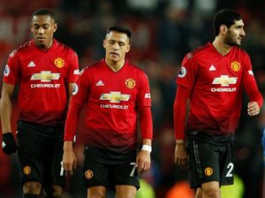 Old Trafford yang Muram Bikin MU Frustrasi Old Trafford yang Muram Bikin MU Frustrasi