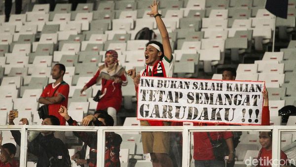 Timnas Indonesia Sudah Profesional Bermartabat, yang Belum PSSI-nya