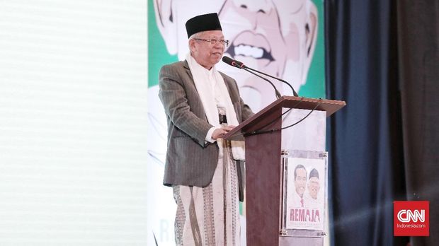 Ma'ruf Amin mengaku menggemari AC Milan dan Manchester United.