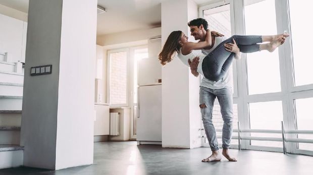 10 Teknik Foreplay agar Pasangan Makin Bergairah