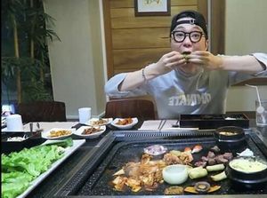 Begini Serunya Chef Jun Korea Kalau Sedang Masak dan Makan