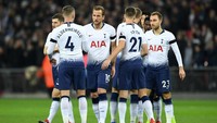 Sementara itu, Tottenham naik satu tingkat ke posisi tiga dengan 30 poin, menyalip Chelsea yang punya 28 poin. Foto: David Ramos/Getty Images