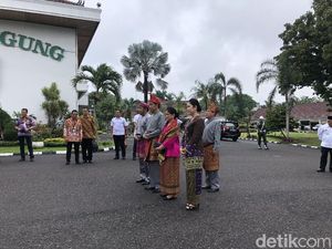 Dapat Gelar Adat Komering, Jokowi: Kebudayaan Nusantara Sangat Kaya