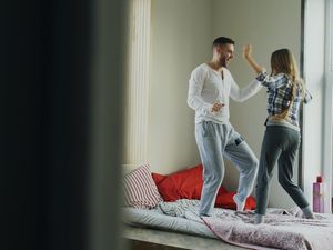 5 Alasan untuk Bercinta di Pagi Hari
