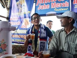 Ke Malang, Sandiaga Uno Blusukan ke Pasar hingga Cicip Jahe Merah
