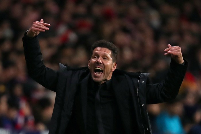 Soccer Football - La Liga Santander - Atletico Madrid v Barcelona - Wanda Metropolitano, Madrid, Spain - November 24, 2018  Atletico Madrid coach Diego Simeone reacts  REUTERS/Sergio Perez