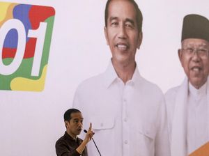 Jokowi 47% di Survei, Timses Incar Suara Pemilih Galau