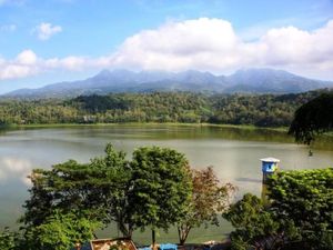 Senja nan Syahdu di Waduk Gunung Rowo Pati Senja nan Syahdu di Waduk Gunung Rowo Pati