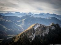 Panorama dari Pic des Memises (randos-montblanc.com)