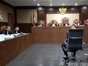 Pengusaha Kotjo Dituntut 4 Tahun Bui di Kasus Suap PLTU Riau-1 Pengusaha Kotjo Dituntut 4 Tahun Bui di Kasus Suap PLTU Riau-1