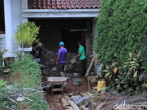 Pipa PDAM Tirtawening Pecah, 3 Rumah di Banjaran Rusak