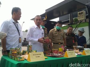 BPOM Semarang Musnahkan Obat Ilegal Senilai Rp 6,4 M BPOM Semarang Musnahkan Obat Ilegal Senilai Rp 6,4 M
