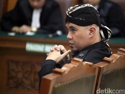 Ahmad Dhani Hadapi Sidang Vonis Hari Ini