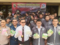 Polisi: Sabu 44 Kg dan Ekstasi Diselundupkan untuk Pesta Tahun Baru