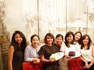 Intip Keseruan Lenna Tan Rayakan Ultah dan Makan Bareng Host Insert Intip Keseruan Lenna Tan Rayakan Ultah dan Makan Bareng Host Insert