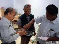 Telur Bantuan Pangan di Jombang Busuk, Ini Sanksi Penyuplai