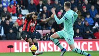 Tapi Bournemouth menyamakan kedudukan di akhir babak pertama melalui Joshua King. Skor sama kuat 1-1 di paruh pertama. (Foto: Dan Mullan/Getty Images)