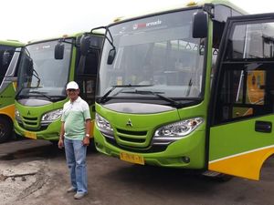 Uji Coba Hari Pertama, TransPatriot Bekasi Cuma Dapat 15 Penumpang Uji Coba Hari Pertama, TransPatriot Bekasi Cuma Dapat 15 Penumpang