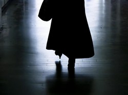 Dikira Kerasukan, Ternyata Halusinasi Wanita Ini Disebabkan Tumor Rahim