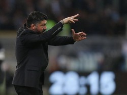 Milan Dihukum karena Bertahan Terlalu Dalam