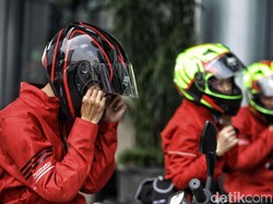 Hindari Rambut Rontok Saat Pakai Helm, Simak Tips Berikut