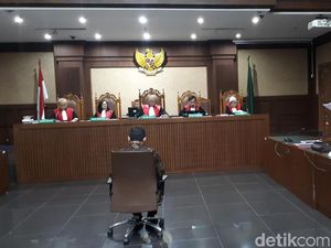 Ajukan Eksepsi, Orang Kepercayaan Irwandi Yusuf Bantah Dakwaan KPK Ajukan Eksepsi, Orang Kepercayaan Irwandi Yusuf Bantah Dakwaan KPK