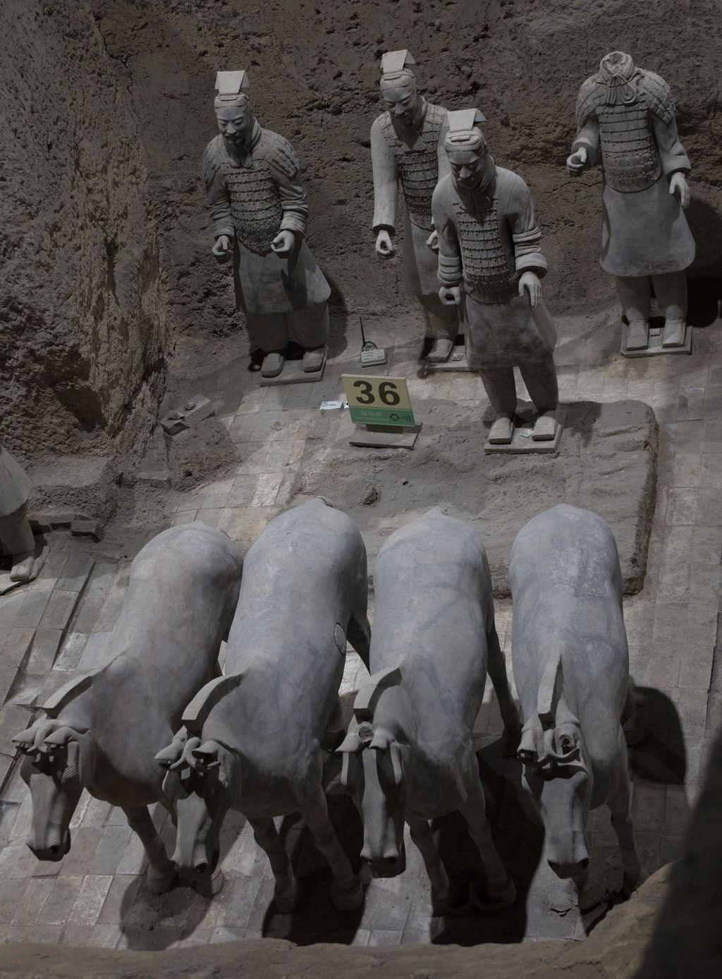 Patung Terakota dan Makam Kaisar Qin Shi Huang di Xian, China