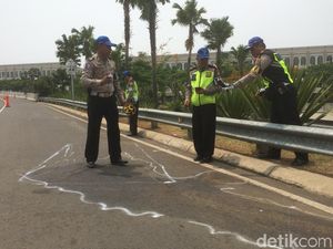 Pikap Pengangkut Santri di Tangerang Pakai Stiker Kir Palsu Pikap Pengangkut Santri di Tangerang Pakai Stiker Kir Palsu