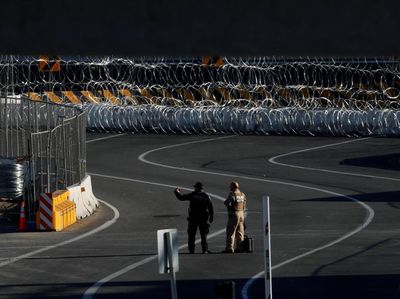 Potret Perbatasan AS-Meksiko di San Ysidro yang Sempat Ditutup