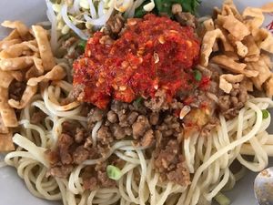 Biar Hangat dan Semangat, Sarapan Mie Bangka yang Gurih Mantap