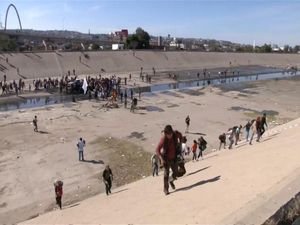 AS Tutup Perbatasan, Migran di Tijuana Ricuh