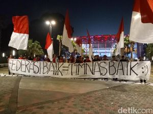 Suporter: Federasi Baik, Timnas Baik Suporter: Federasi Baik, Timnas Baik