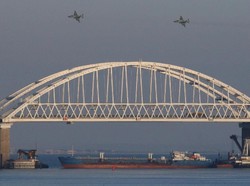 Ukraina Ancam Serang Jembatan Terpanjang Eropa yang Dibangun Rusia