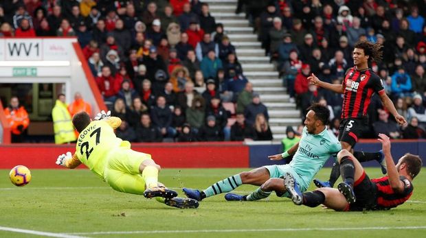 Arsenal terlalu mengandalkan Pierre-Emerick Aubameyang di lini depan.