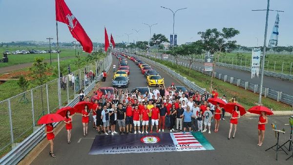 Saat Ferrari Bikin Sesak BSD Tangerang