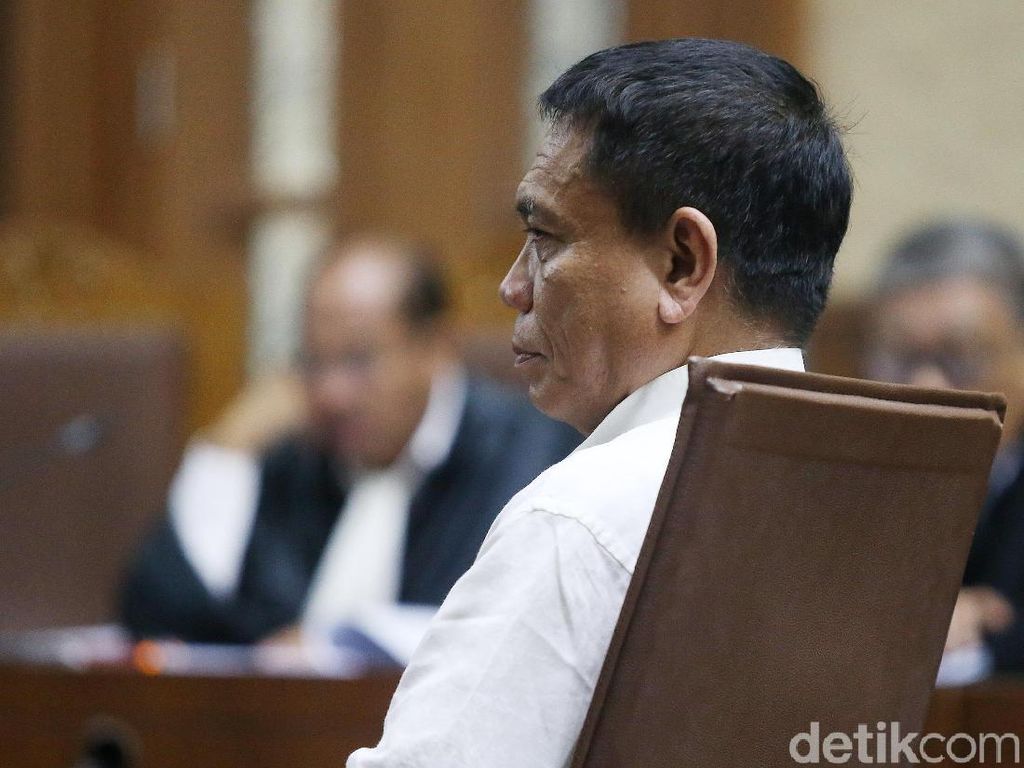 Di Sidang, Plt Gubernur Aceh Ralat Kesaksian Soal Steffy Burase Di Sidang, Plt Gubernur Aceh Ralat Kesaksian Soal Steffy Burase
