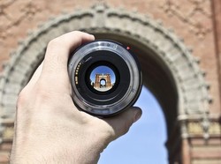 Lebih Baik Beli Paket Lensa Kit atau Body Only?