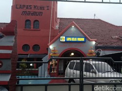 Densus 88 Pindahkan 3 Napiter Lapas Madiun ke Nusakambangan