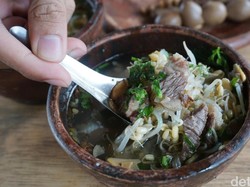 Sedapnya Soto Bathok Mbah Katro yang Pernah Dicicip Sandiaga Uno