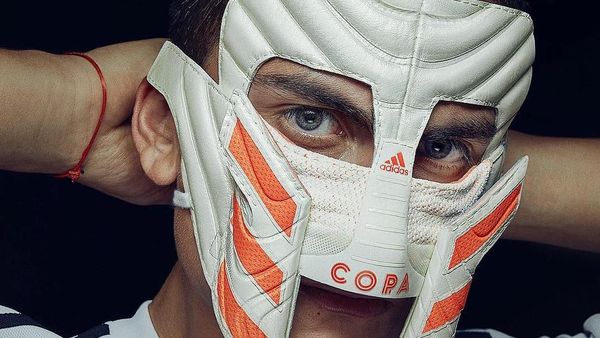 Dybala Manusia Bertopeng