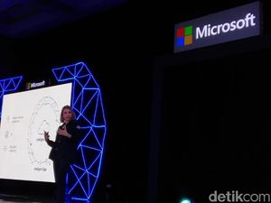 Microsoft Punya Kabel Fiber Sepanjang 6 Kali Jarak Bumi-Bulan