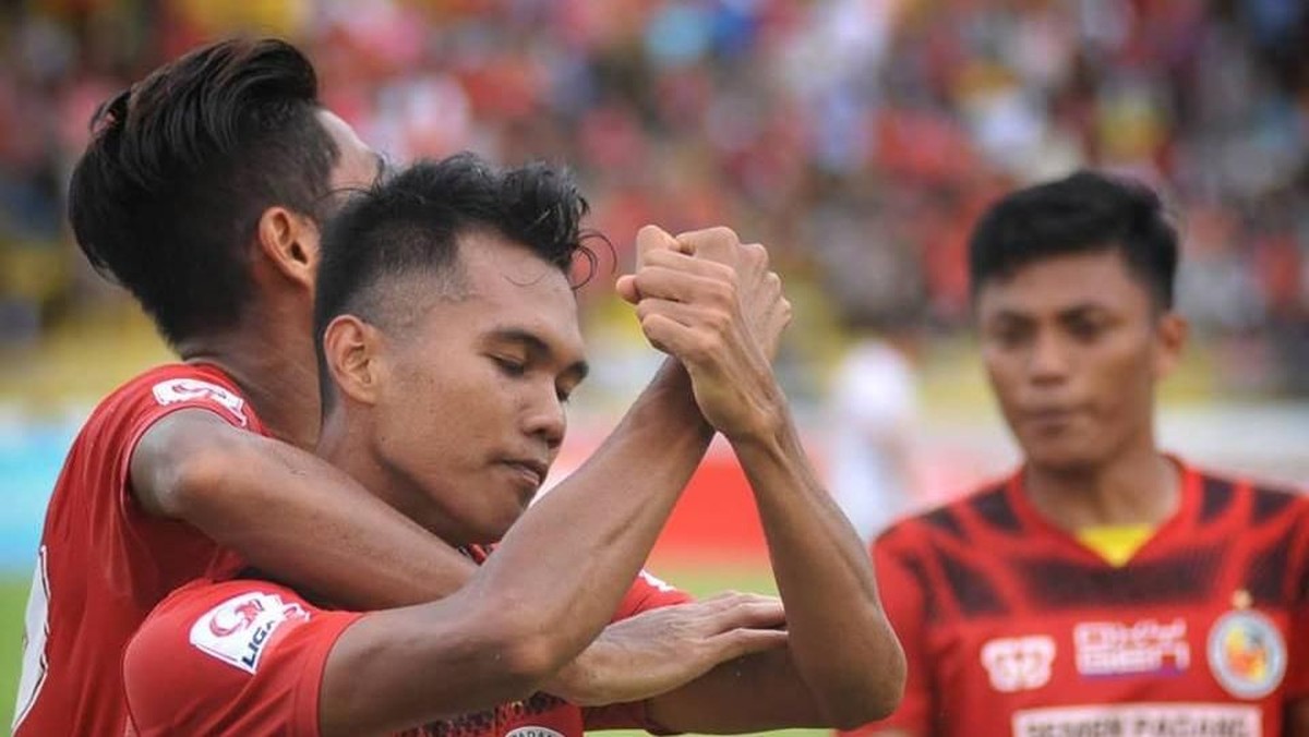 Semen Padang disebut Vigit Waluyo sudah dibantu wasit di Liga 2. (Foto: dok. Semen Padang Football Club)