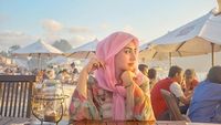 Cantiknya Novita Hardani, Istri Gus Ipin yang Doyan Hotpot