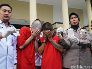 Simpan Sabu dan Ganja, WN Amerika di Surabaya Diamankan Simpan Sabu dan Ganja, WN Amerika di Surabaya Diamankan