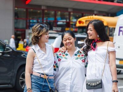 Serunya Quality Time Gracia Indri Bersama Ibu dan Adiknya