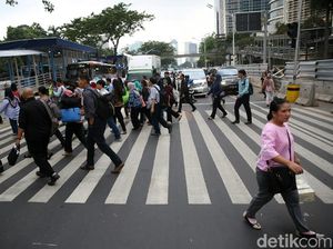 Sekda DKI Imbau Warga Jalan Kaki demi Tekan Polusi Udara