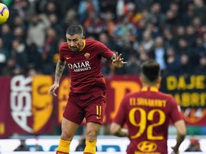 Kolarov kepada Suporter: Kesal Boleh, Sok Pintar Jangan