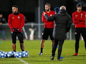 Main Bertahan Lawan City Sama Saja Bunuh Diri untuk Lyon