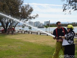 Wisata Unik di Australia, Jadi Pemadam Kebakaran