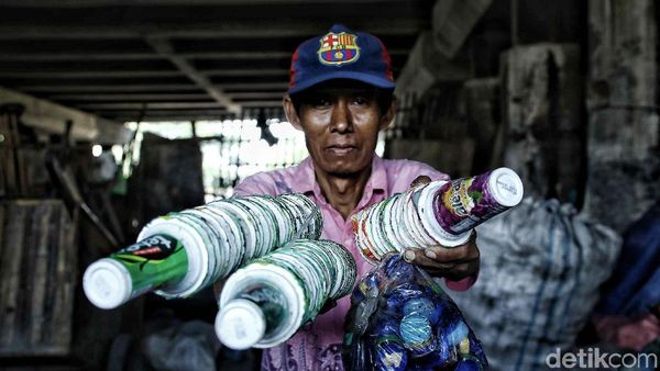 Bisnis Menggiurkan dari Sampah Plastik